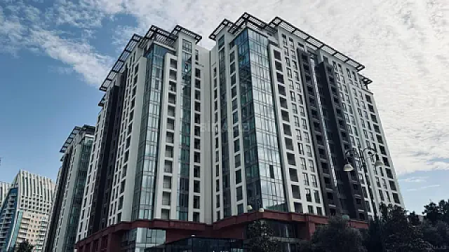 Satılır 3 otaqlı mənzil 160 m² — Bakı 3 otaq 160.00 m²