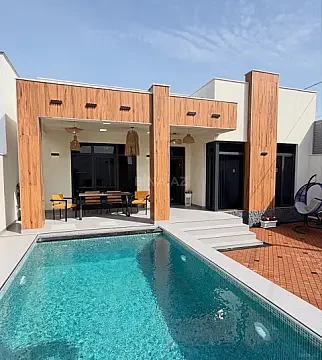 Kirayə verilir 4 otaqlı həyət evi 250 m² — Bakı, Şüvəlan 4 otaq 250.00 m²