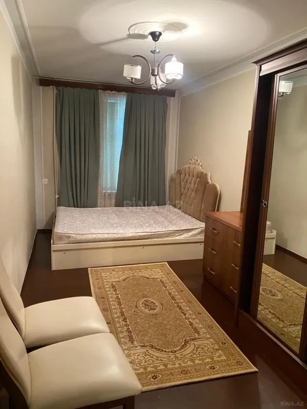 Kirayə verilir 2 otaqlı mənzil 60 m²