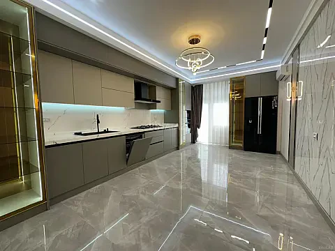 Satılır 4 otaqlı mənzil 245 m² — Bakı, Nəsimi 4 otaq 245.00 m²