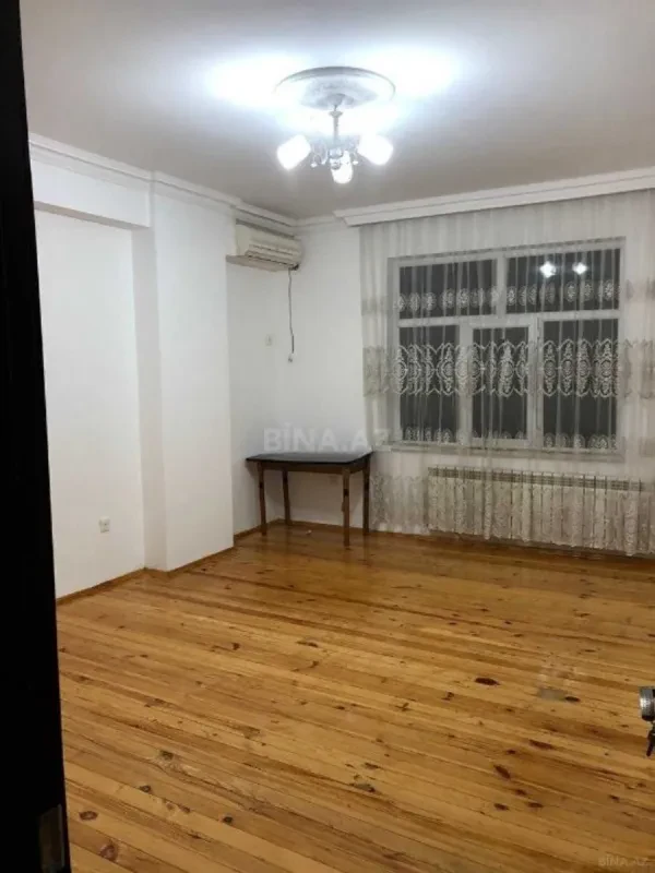 Satılır 2 otaqlı mənzil 75 m²