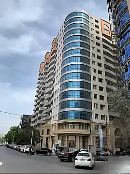 Kirayə verilir 4 otaqlı mənzil 120 m² — Bakı, Xətai 4 otaq 120.00 m²