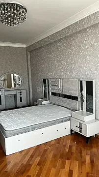 Kirayə verilir 3 otaqlı mənzil 135 m² — Bakı 3 otaq 135.00 m²