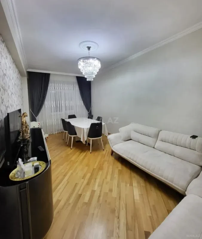 Satılır 2 otaqlı mənzil 75 m²
