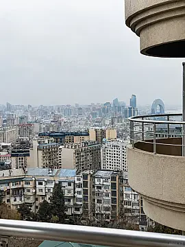 Satılır 3 otaqlı mənzil 150 m² — Bakı 3 otaq 150.00 m²