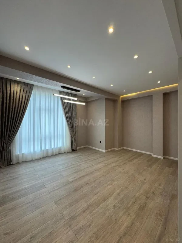 Satılır 2 otaqlı mənzil 79 m²
