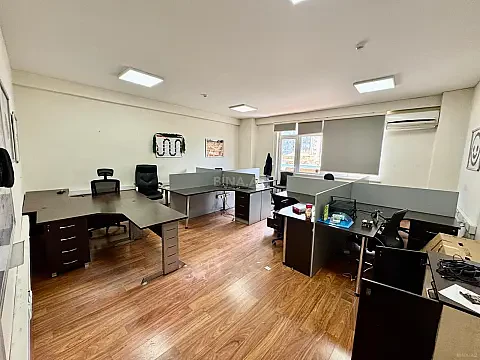 Kirayə verilir 20 otaqlı ofis 940 m² — Bakı 20 otaq 940.00 m²