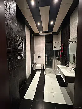 Satılır 3 otaqlı mənzil 156 m² — Bakı 3 otaq 156.00 m²