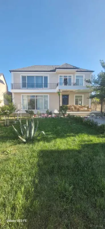 Kirayə verilir 4 otaqlı həyət evi 200 m²