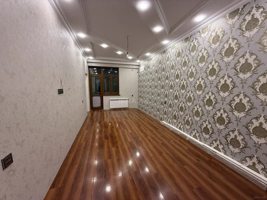 Satılır 2 otaqlı mənzil 67 m²