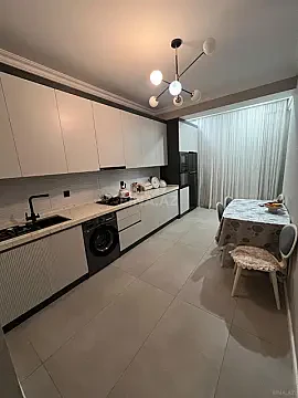 Kirayə verilir 2 otaqlı mənzil 82 m² — Bakı, Nizami 2 otaq 82.00 m²