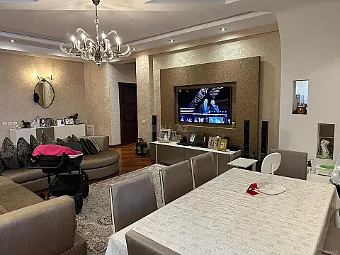 Satılır 4 otaqlı mənzil 176 m² — Bakı, Nəsimi 4 otaq 176.00 m²