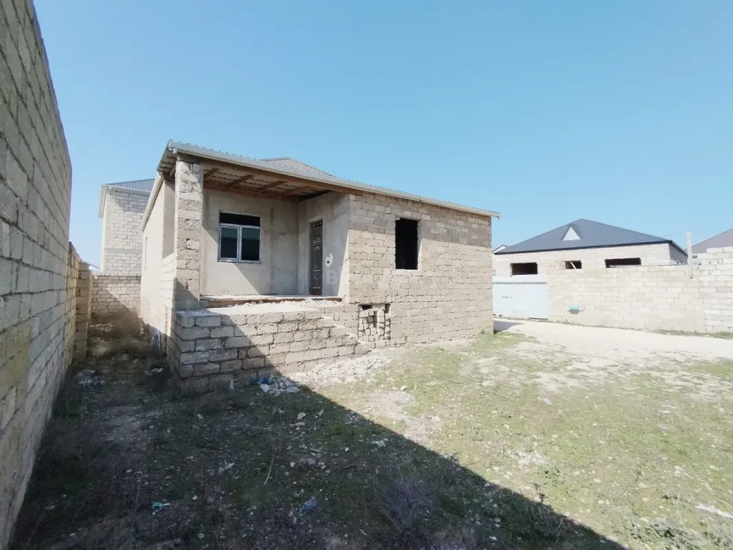 Satılır 4 otaqlı həyət evi 147 m²