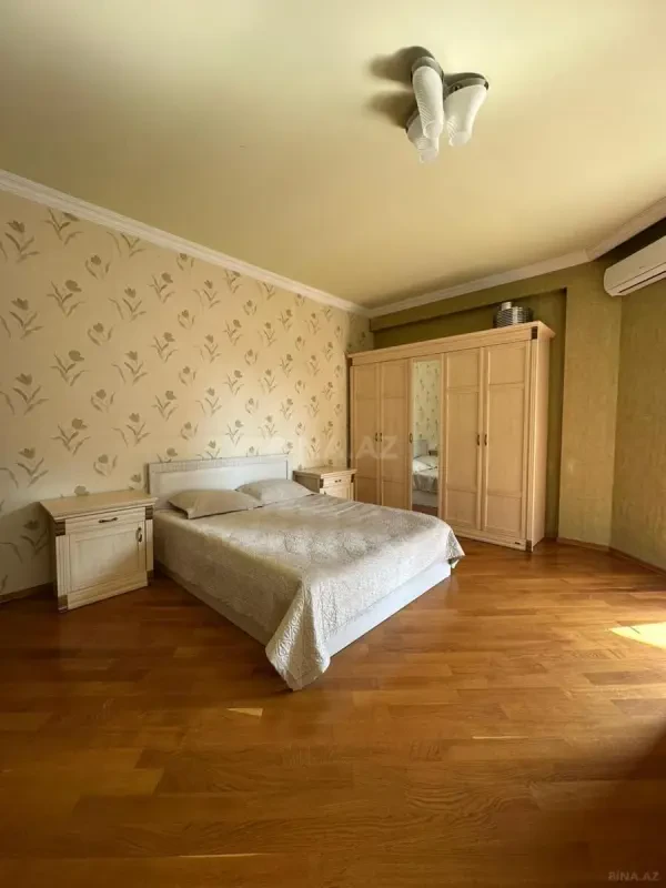 Kirayə verilir 3 otaqlı mənzil 110 m²