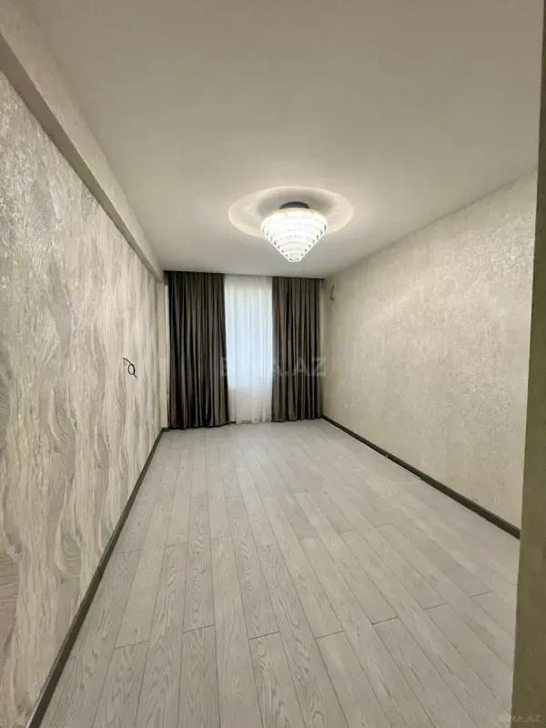 Satılır 2 otaqlı mənzil 70 m²