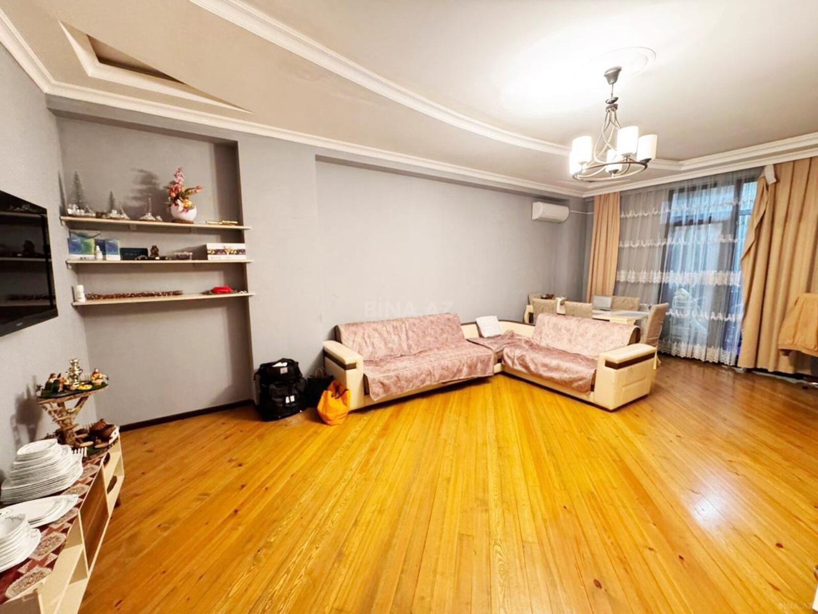 Kirayə verilir 2 otaqlı mənzil 65 m²