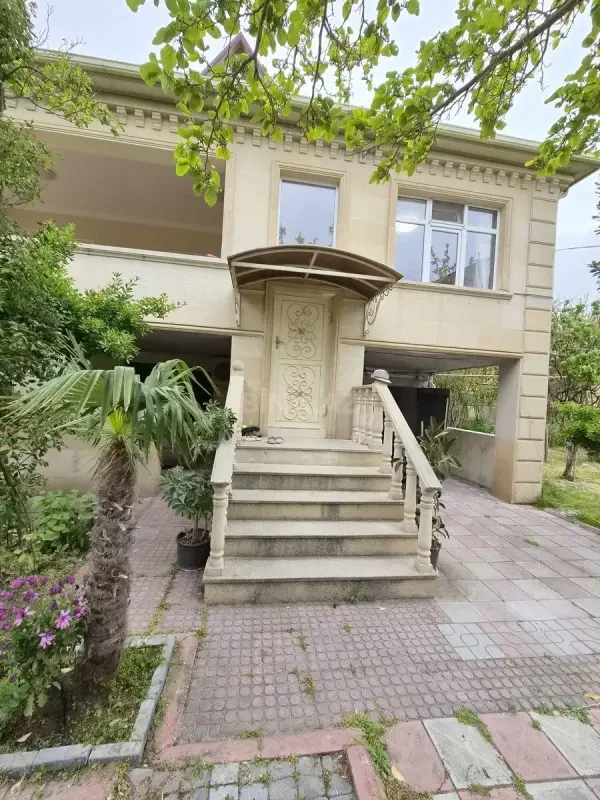 Kirayə verilir 5 otaqlı həyət evi 130 m²