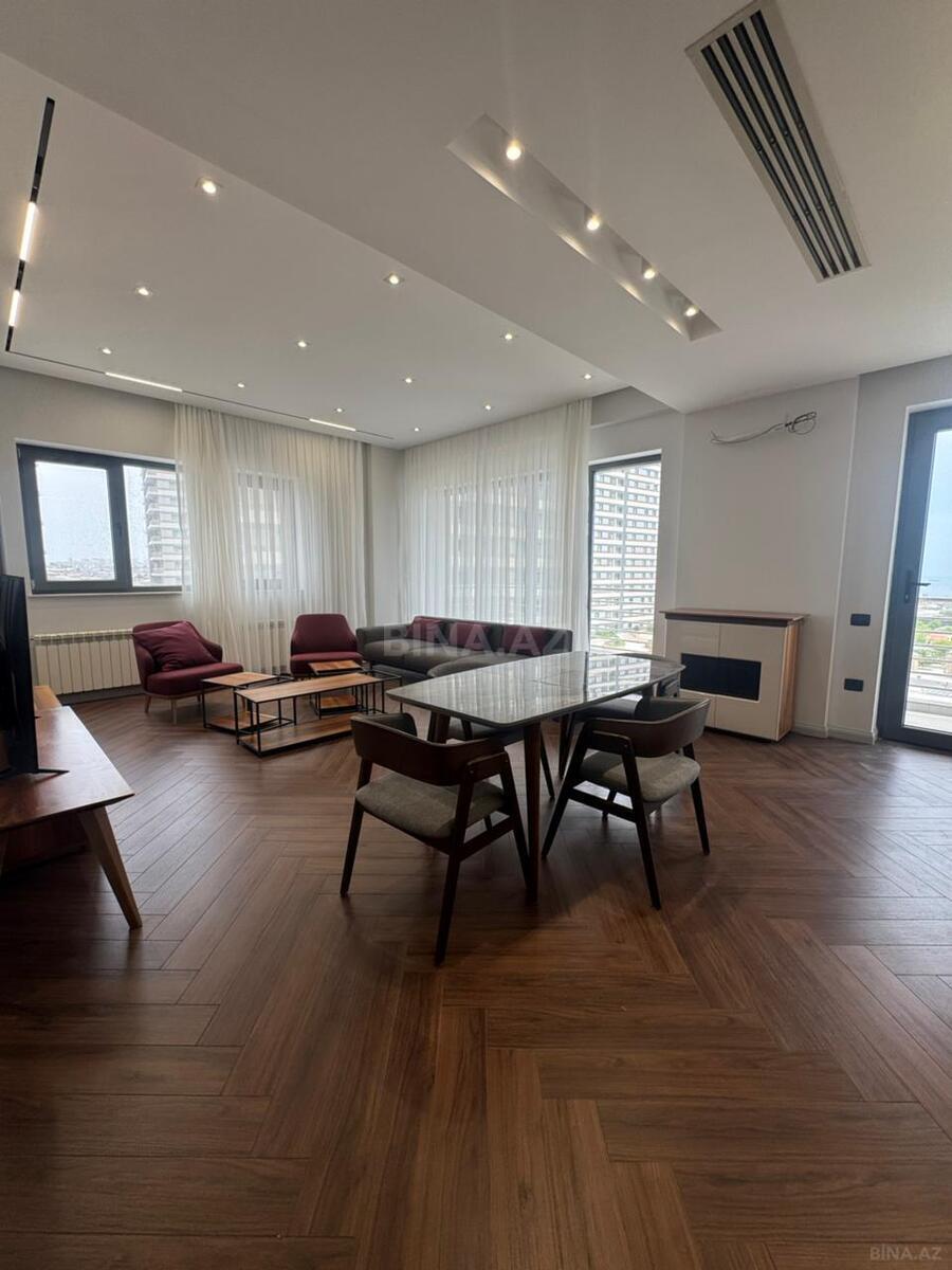Kirayə verilir 4 otaqlı mənzil 165 m²