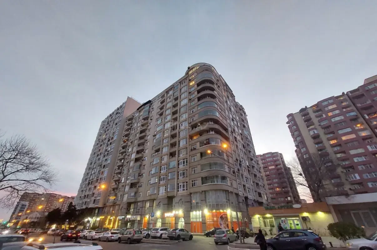 Kirayə verilir 3 otaqlı mənzil 95 m²