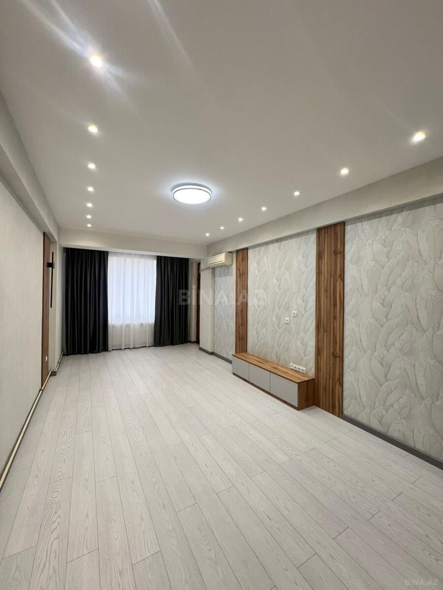 Satılır 2 otaqlı mənzil 68 m²