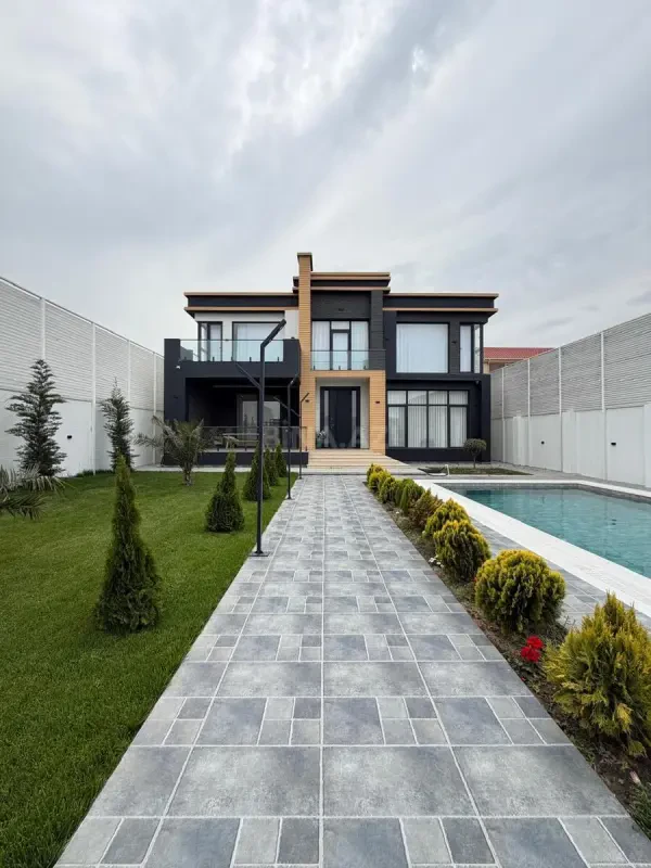 Satılır 6 otaqlı həyət evi 400 m²
