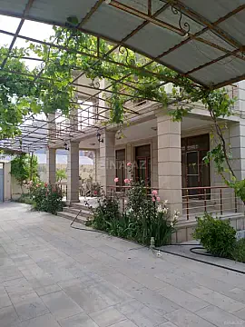 Kirayə verilir 5 otaqlı həyət evi 130 m² — Bakı, Abşeron 5 otaq 130.00 m²
