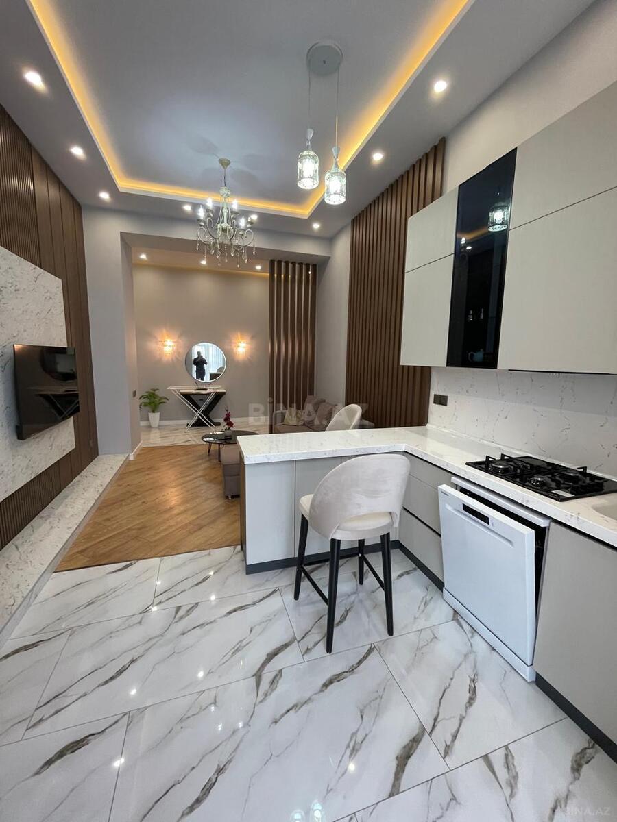 Kirayə verilir 2 otaqlı mənzil 65 m²