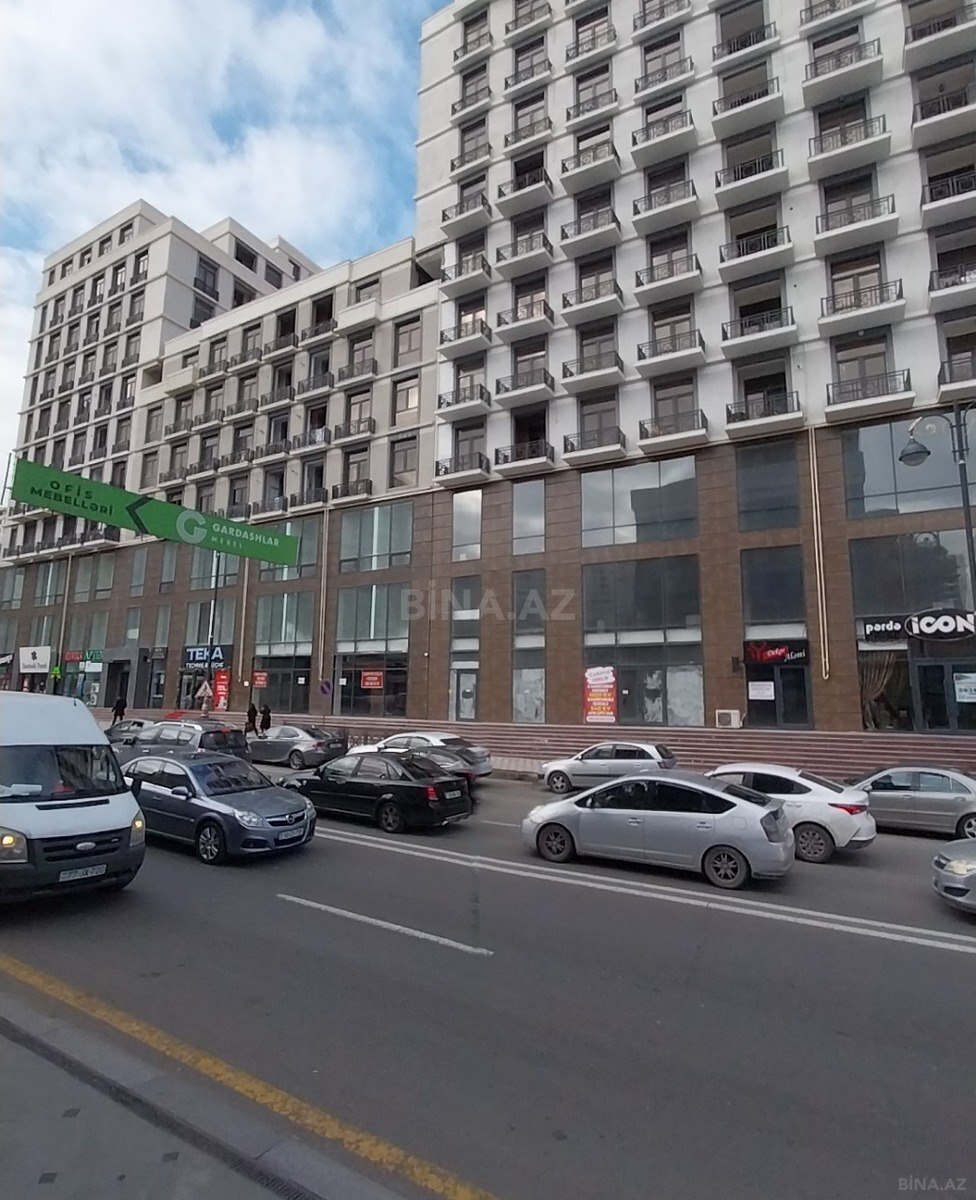 Satılır 2 otaqlı mənzil 77 m²