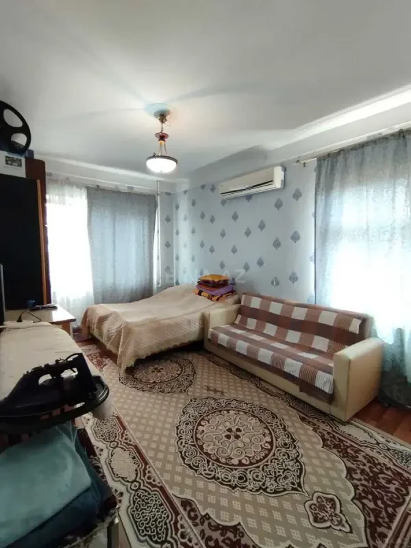Satılır 1 otaqlı mənzil 40 m²
