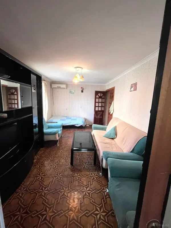Satılır 2 otaqlı mənzil 55 m²