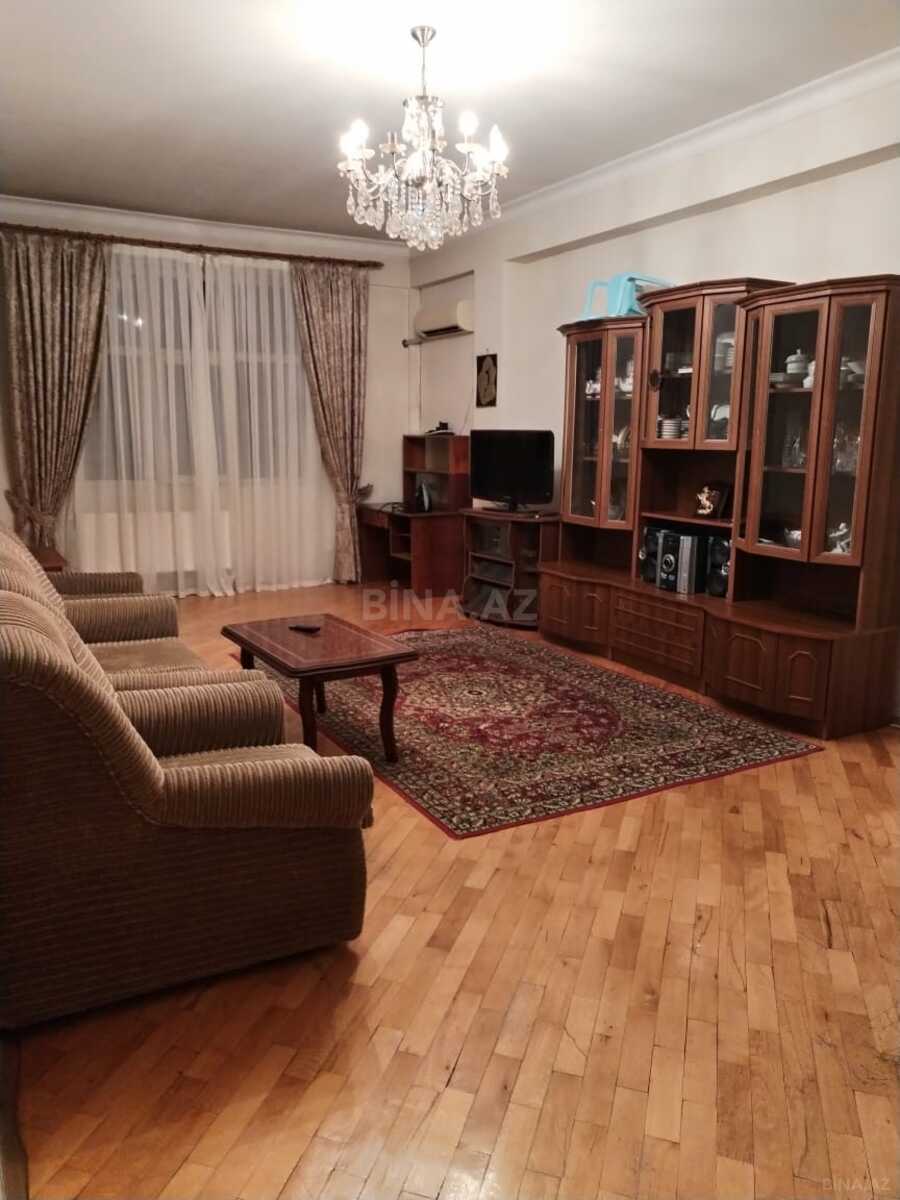 Satılır 2 otaqlı mənzil 85 m²