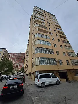 Satılır 3 otaqlı mənzil 140 m² — Bakı, Memar Əcəmi yanı 3 otaq 140.00 m²