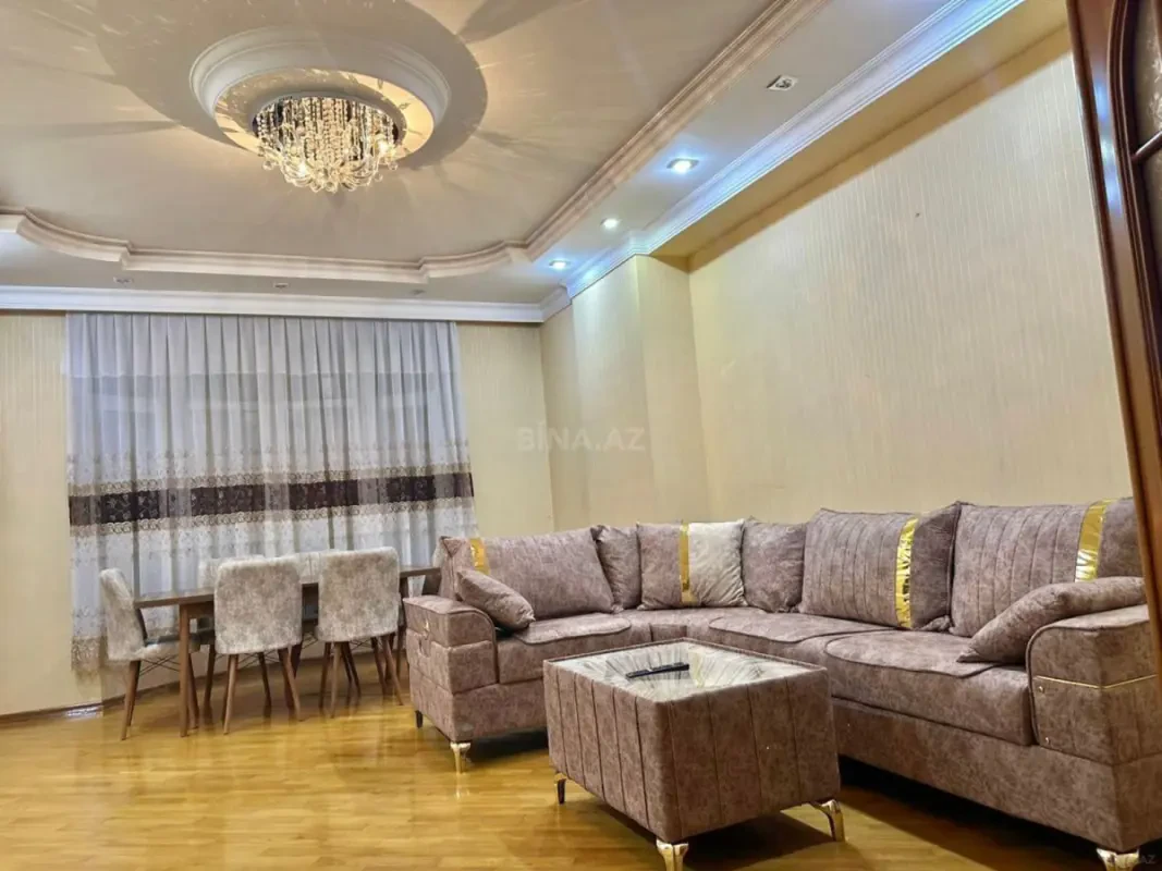 Kirayə verilir 3 otaqlı mənzil 120 m²