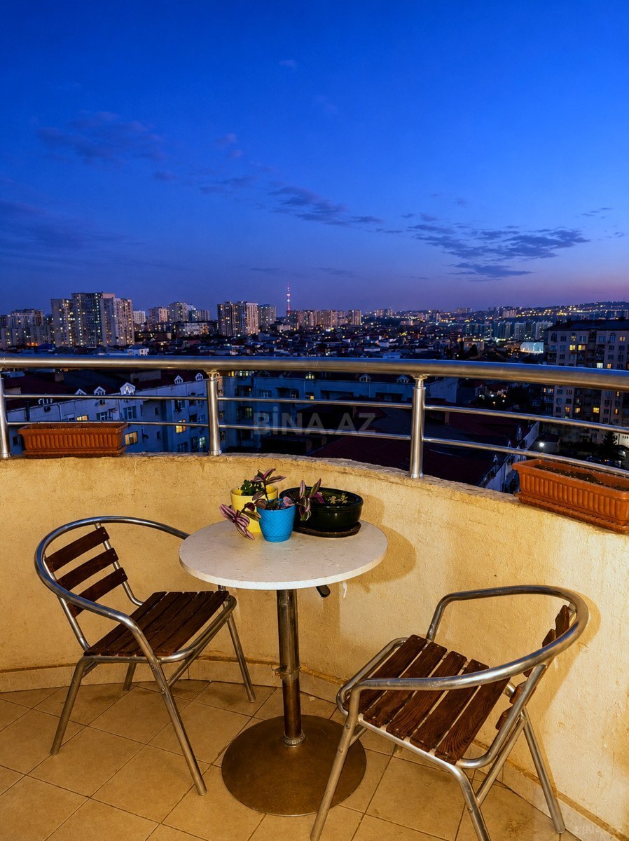 Satılır 2 otaqlı mənzil 80 m²