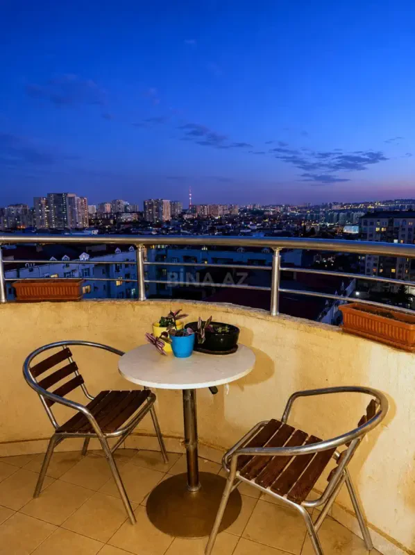 Satılır 2 otaqlı mənzil 80 m²