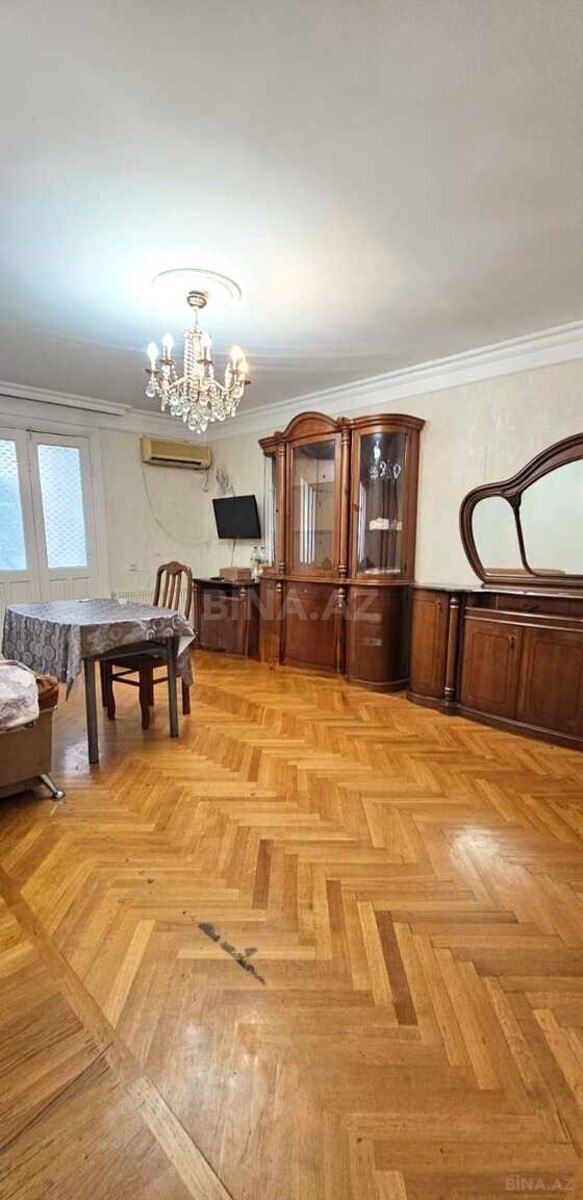 Satılır 3 otaqlı mənzil 73 m²