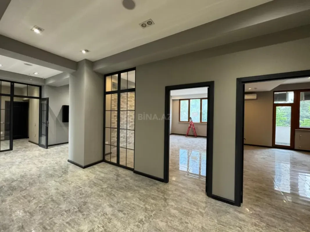 Kirayə verilir 7 otaqlı ofis 220 m²