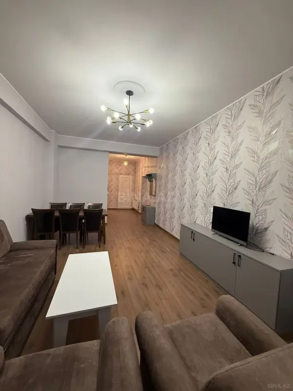 Kirayə verilir 2 otaqlı mənzil 60 m²