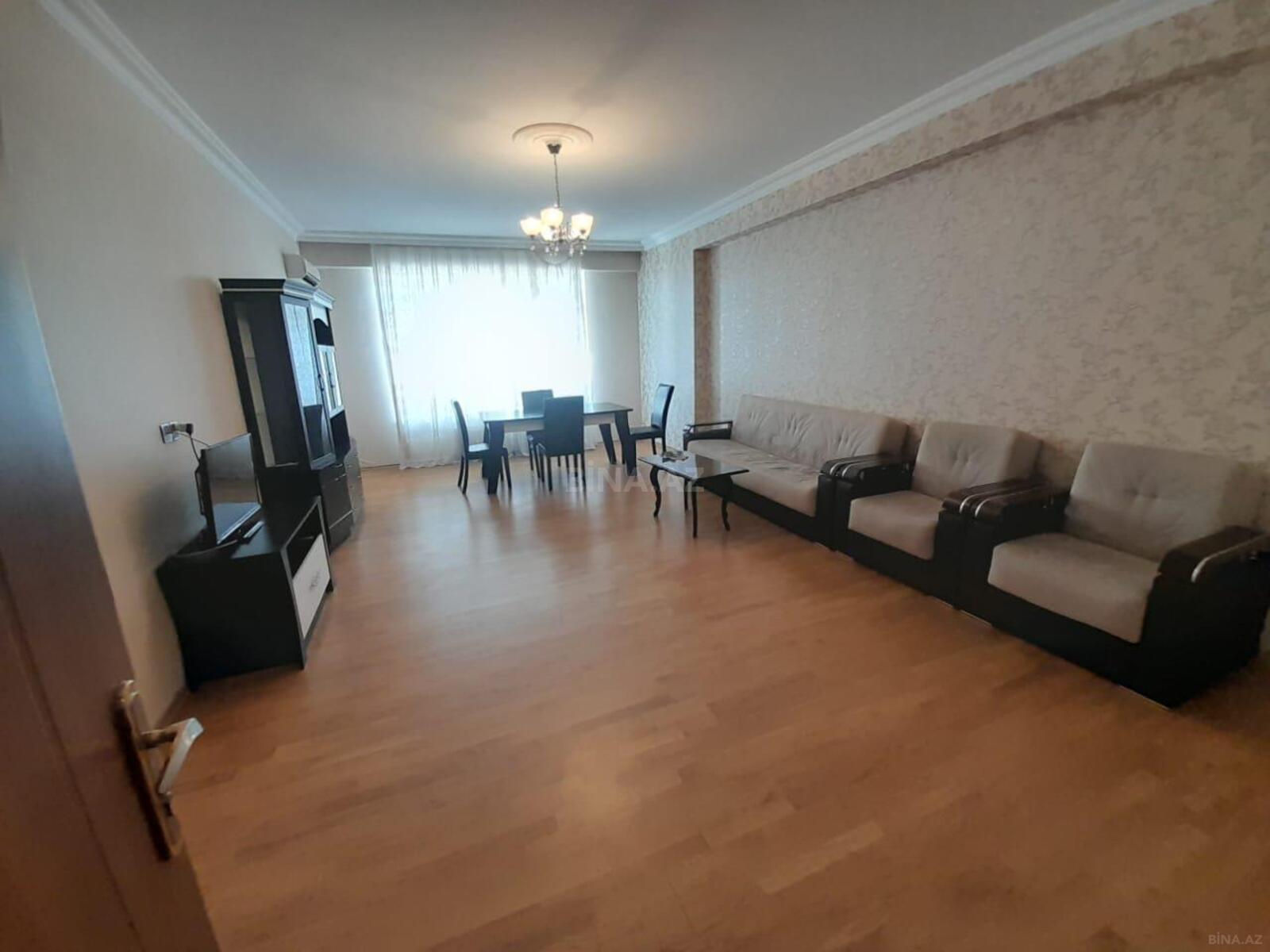 Kirayə verilir 3 otaqlı mənzil 128 m²