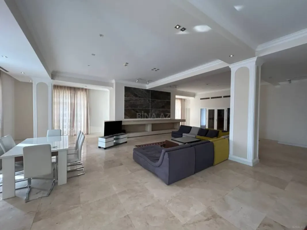 Satılır 5 otaqlı mənzil 760 m²