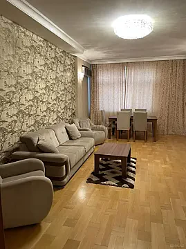 Kirayə verilir 3 otaqlı mənzil 125 m² — Bakı, Nərimanov 3 otaq 125.00 m²