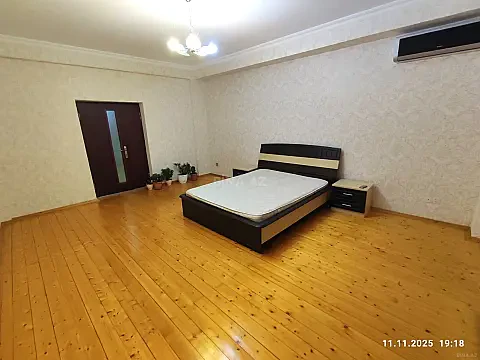 Kirayə verilir 4 otaqlı mənzil 140 m² — Bakı 4 otaq 140.00 m²