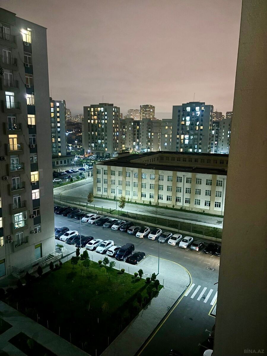 Satılır 4 otaqlı mənzil 111 m²