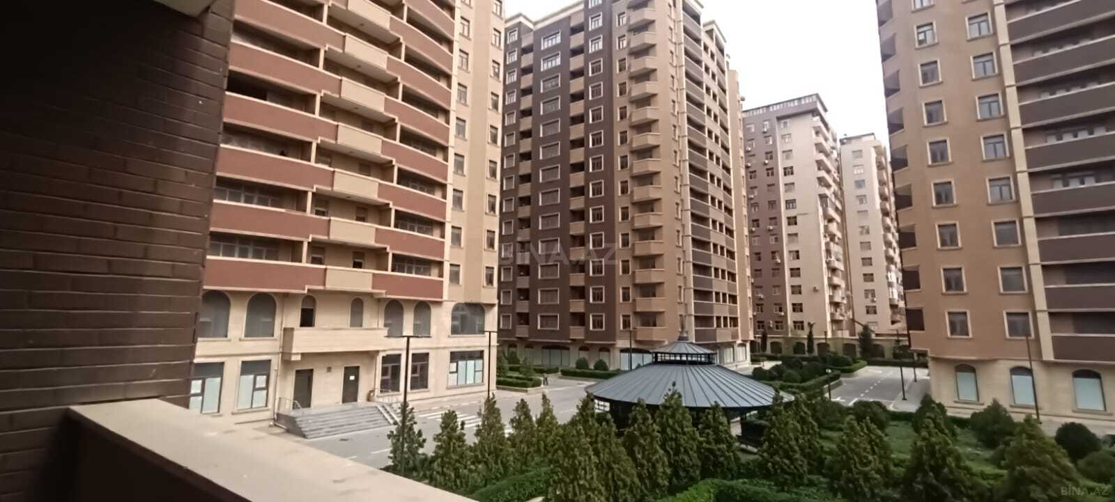 Satılır 2 otaqlı mənzil 115 m²