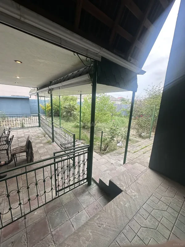 Satılır 4 otaqlı həyət evi 160 m²