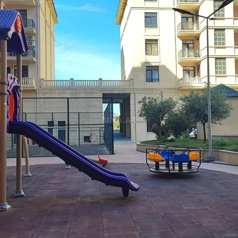Kirayə verilir 2 otaqlı mənzil 80 m²