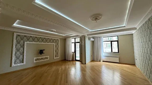 Satılır 4 otaqlı mənzil 220 m² — Bakı, Nərimanov 4 otaq 220.00 m²