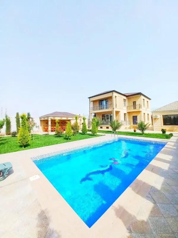 Kirayə verilir 6 otaqlı həyət evi 350 m²