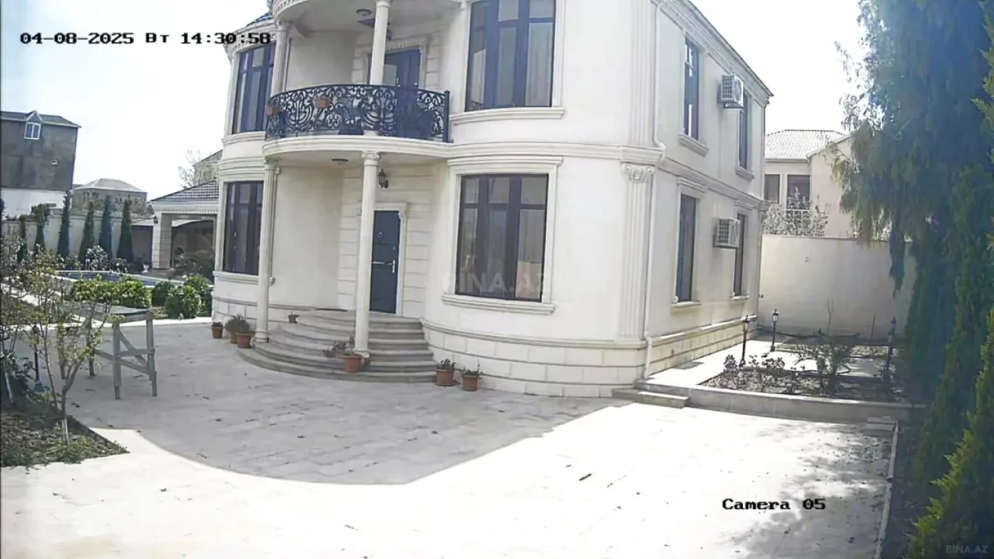 Satılır 7 otaqlı həyət evi 370 m²