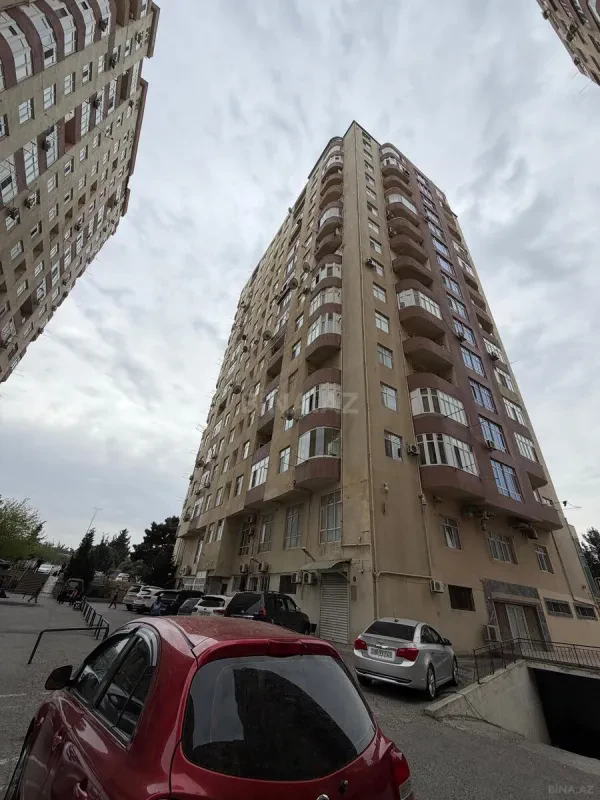 Kirayə verilir 2 otaqlı mənzil 85 m²